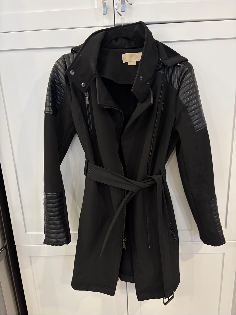 Michael Kors Black Quilted-Sleeve Belted Trench Coat